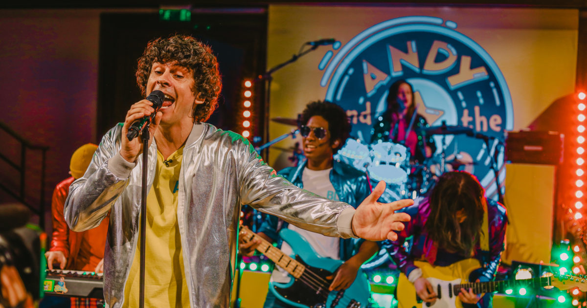 Carousel | Andy & The Band Host Exclusive Premiere at the Royal…